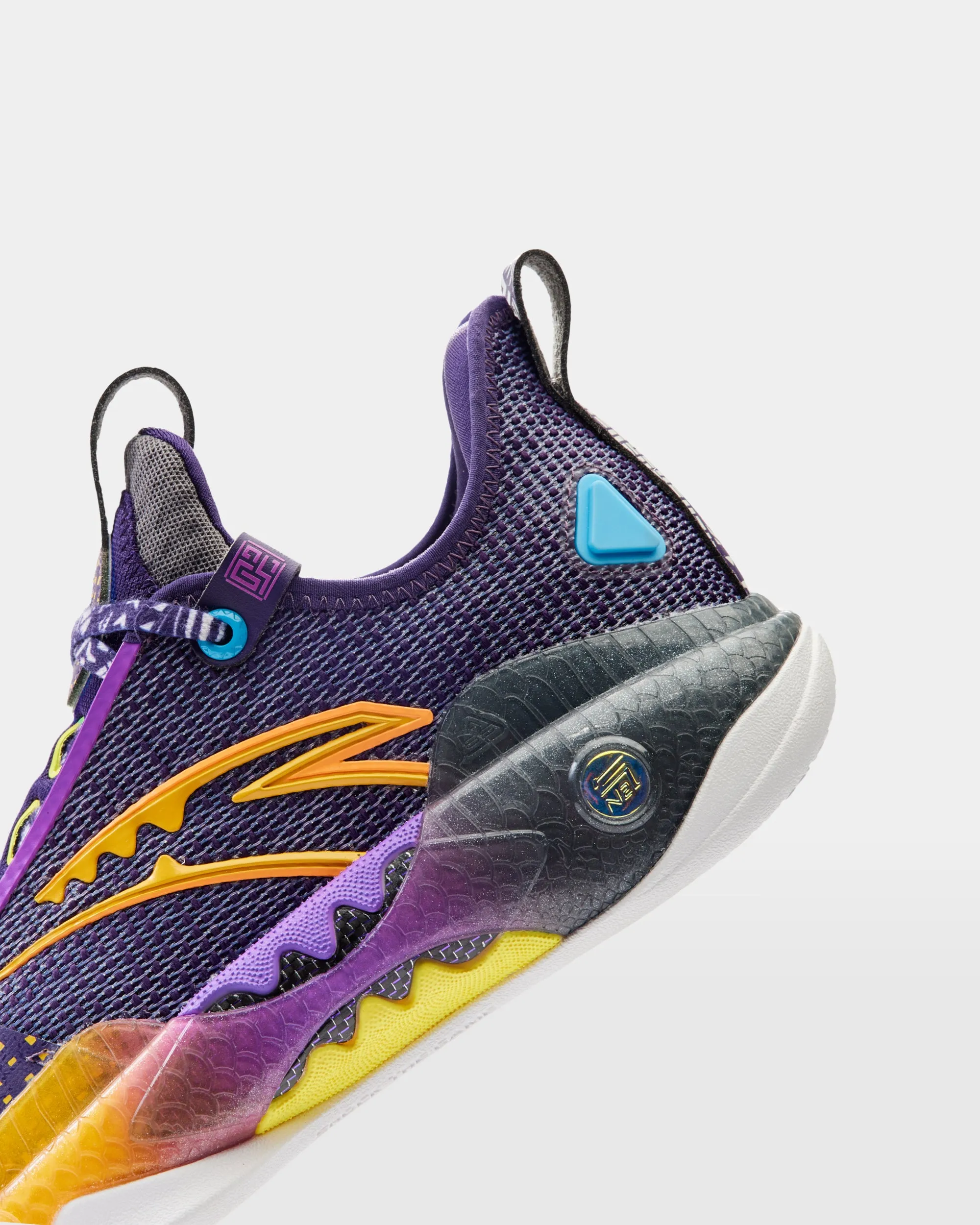 ANTA Shock Wave 5 Pro "Agility"
