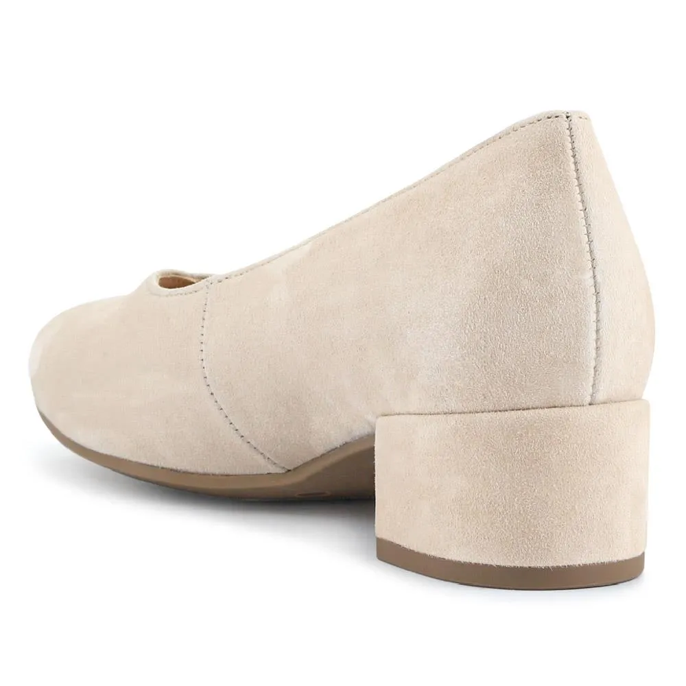 Block-Heeled Smart Leather Court Shoes - GAB41512 / 327 007