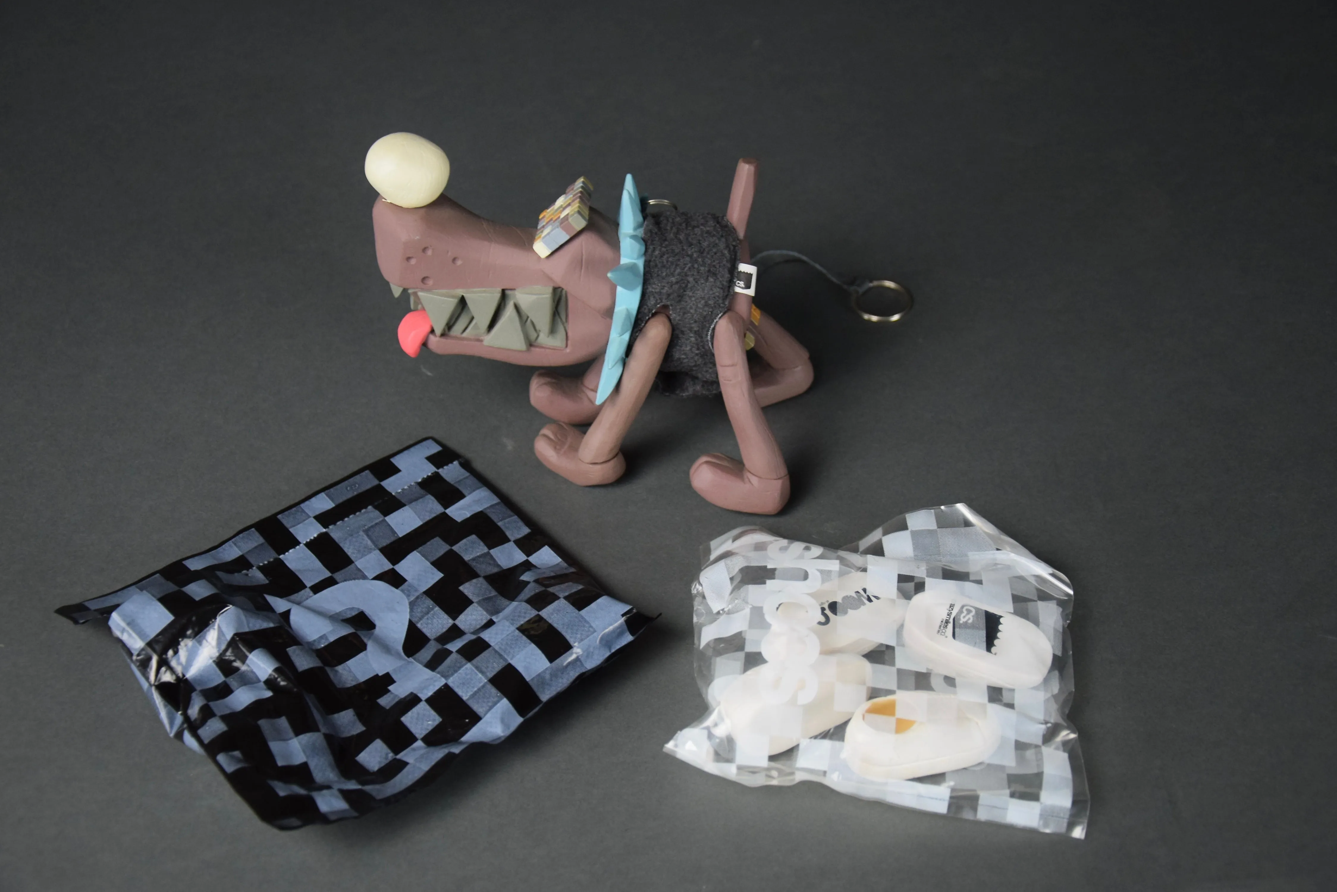 Designer Toy woo c by michael lau 2001 limited edition