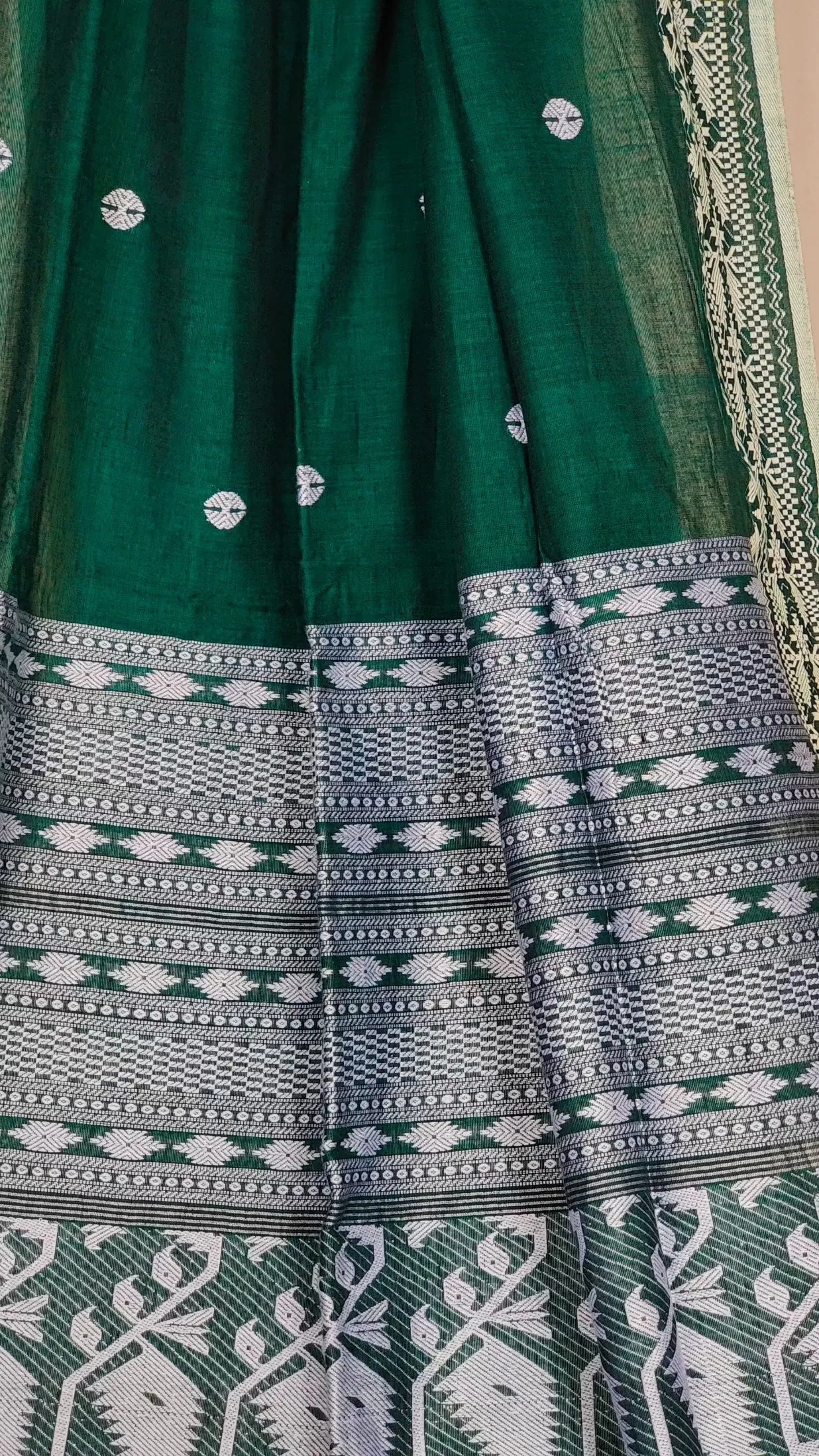 HARITA SAREE