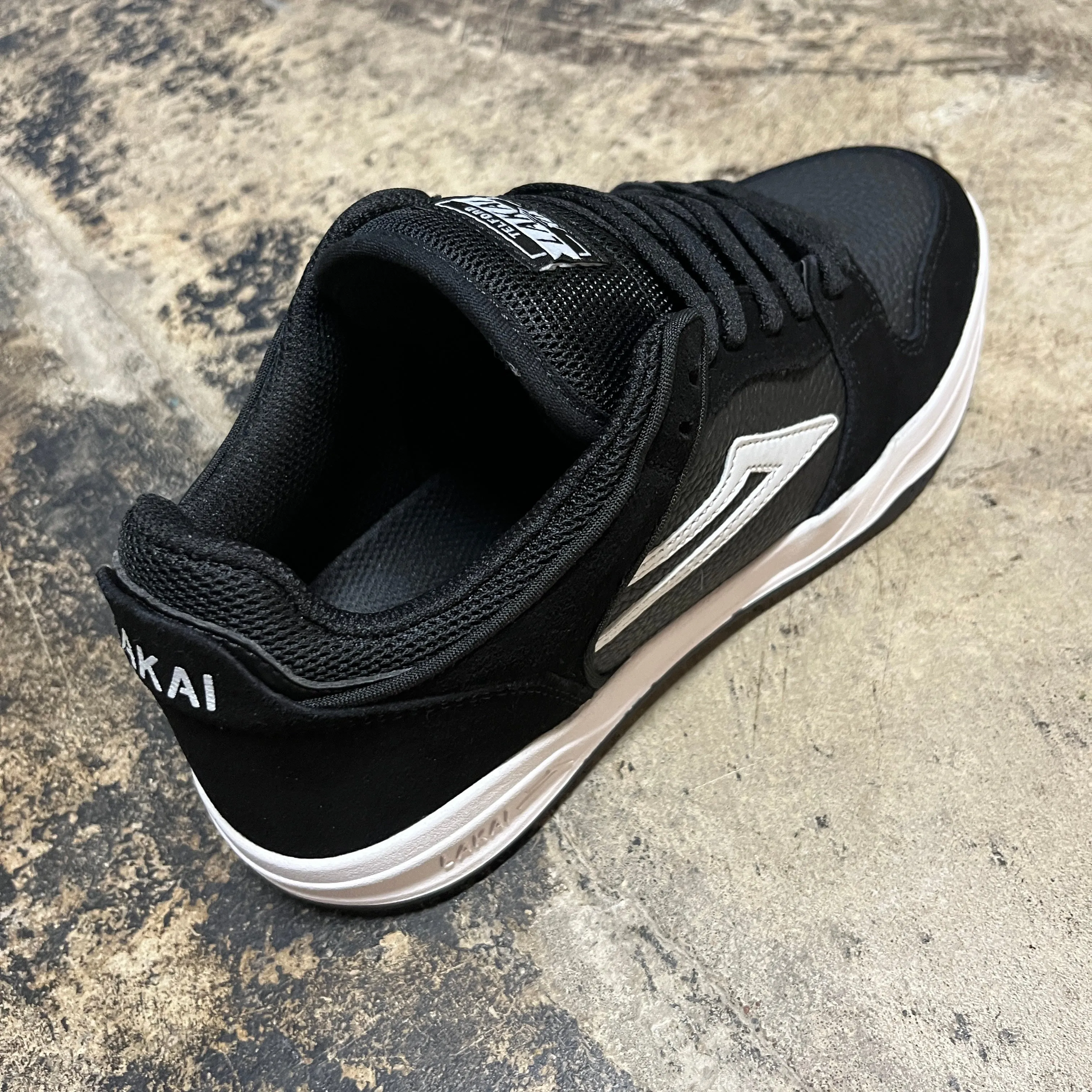 LAKAI TELFORD LOW (BLACK)