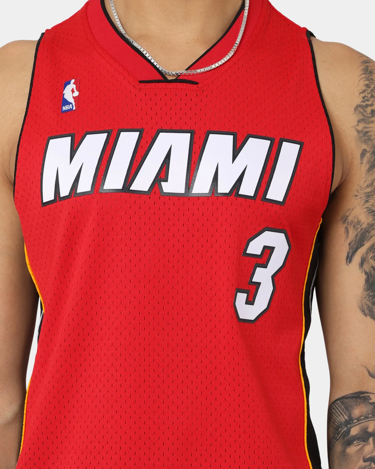 Mitchell & Ness Miami Heat Dwyane Wade #3 '05-'06 Road Jersey Red