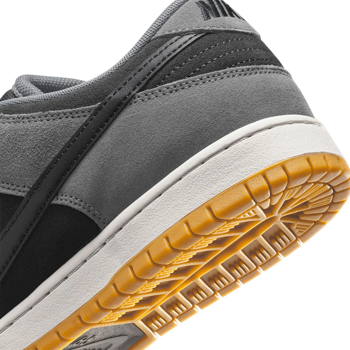 Nike SB - Dunk Low Pro Shoes Dark Smoke Grey