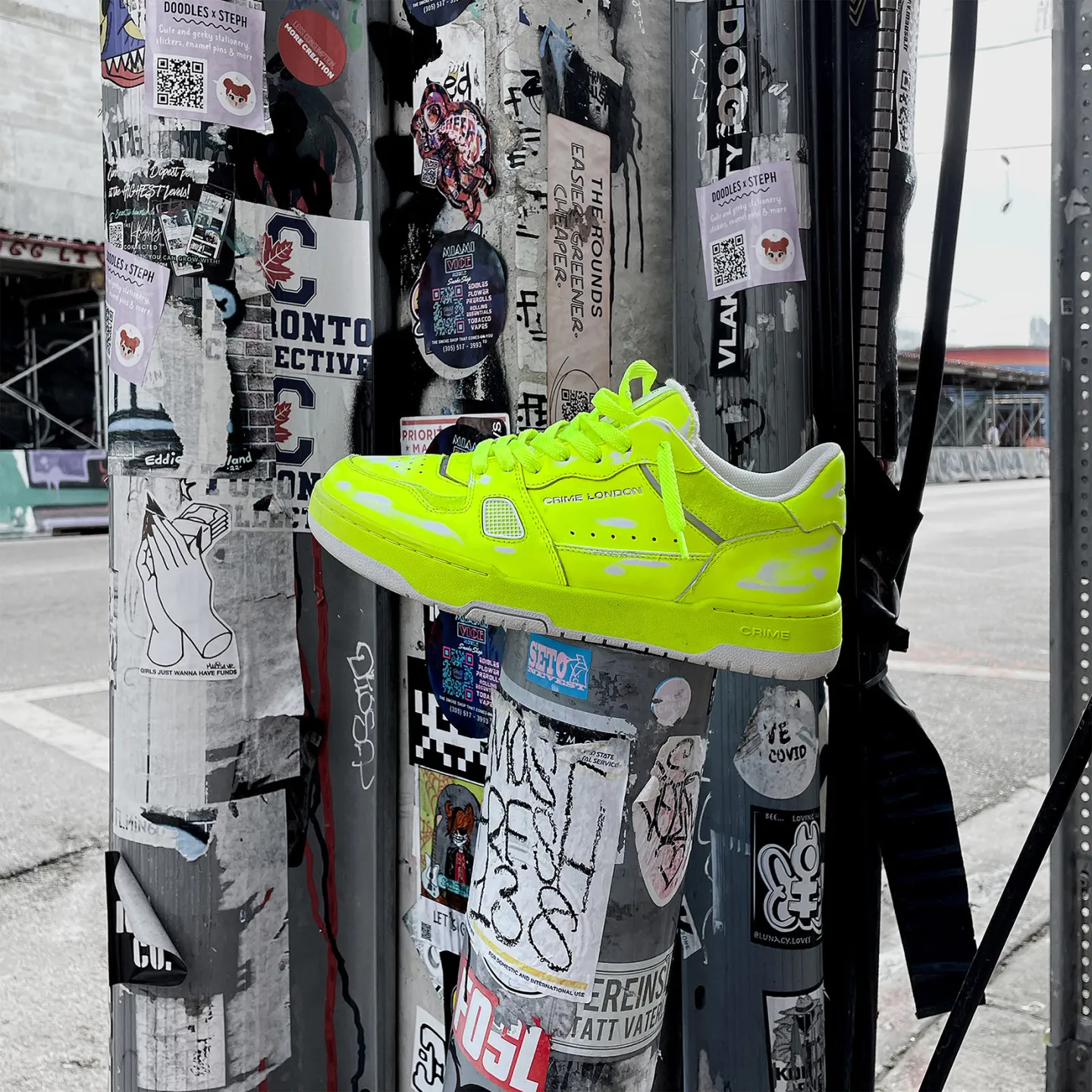 OFF COURT OGNEON YELLOW
