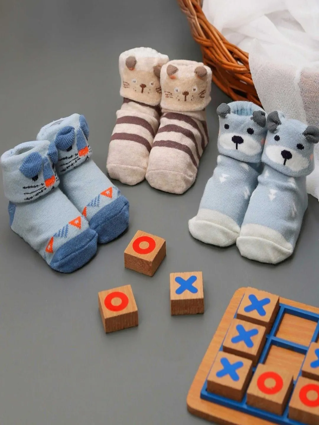 Tiny Explorers - Adorable Animal-Themed Anti-skid Socks for Baby Boys