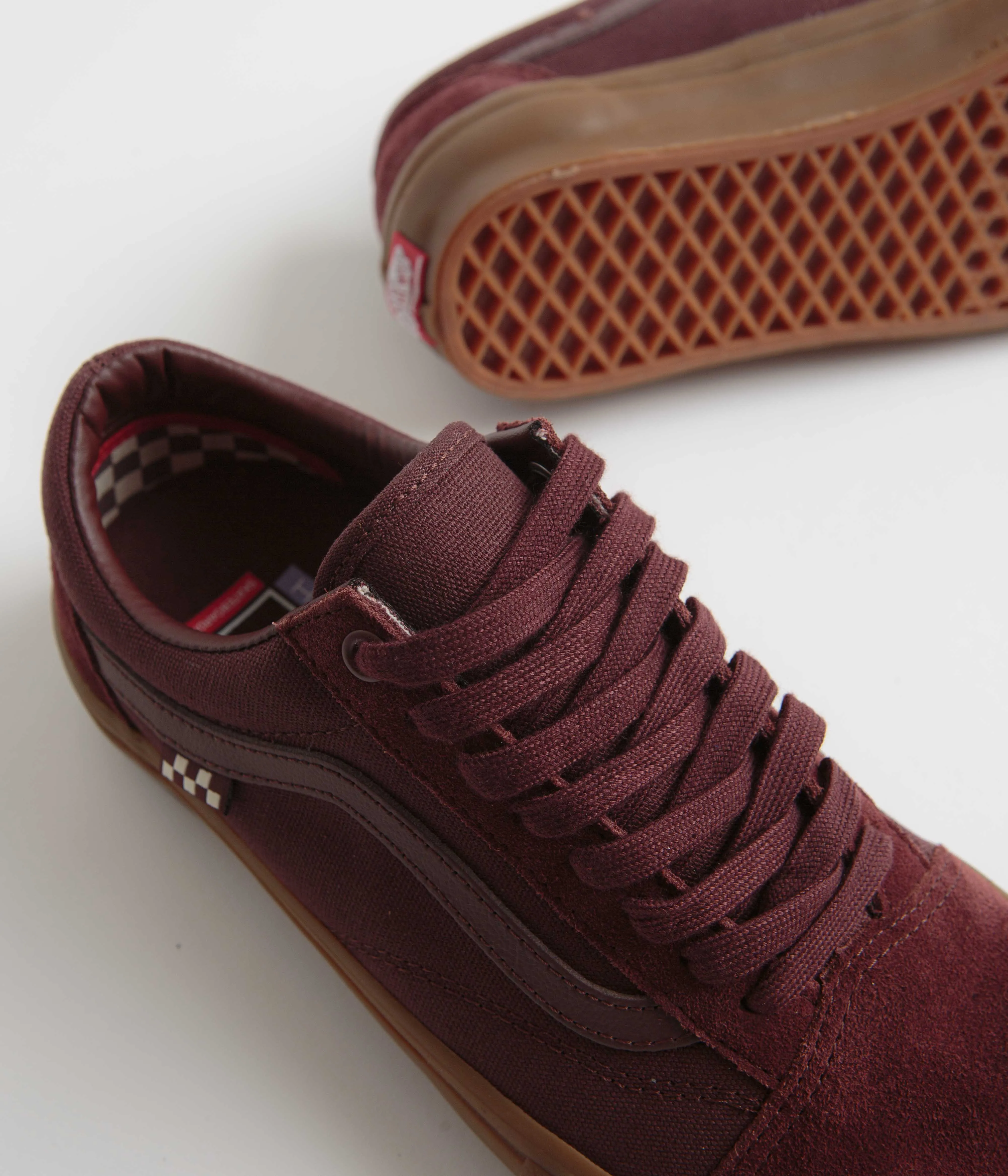 Vans Old Skool Shoes - Dark Red / Gum